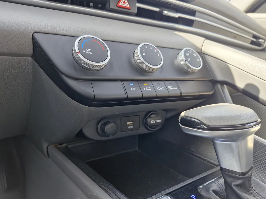 2022 هيونداي Elantra فلييت 