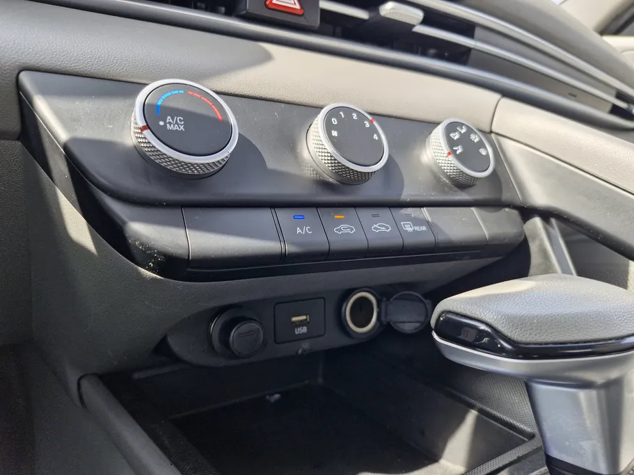 2022 Hyundai Elantra Fleet 