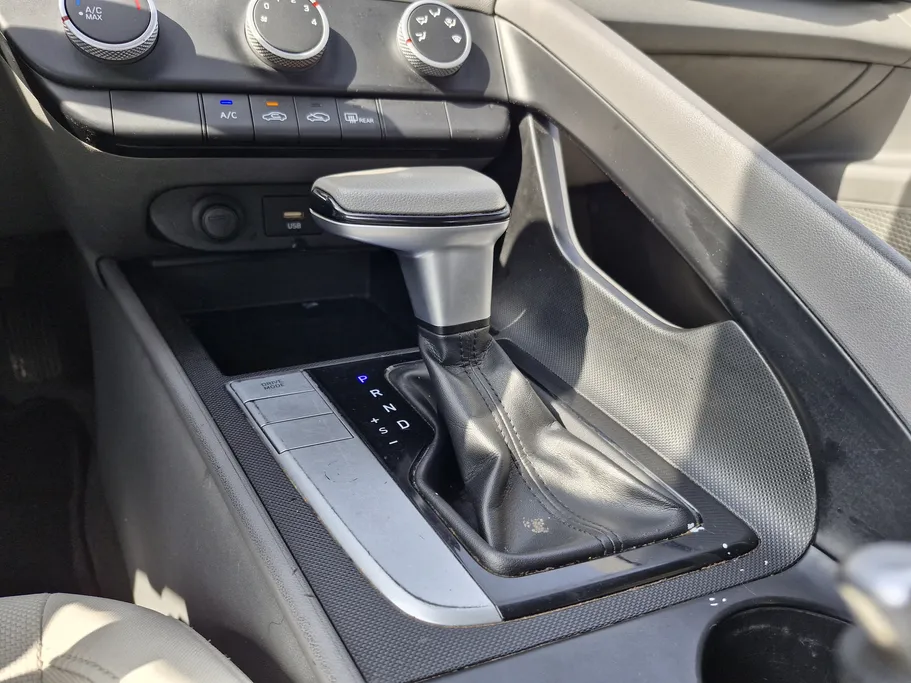 2022 Hyundai Elantra Fleet 