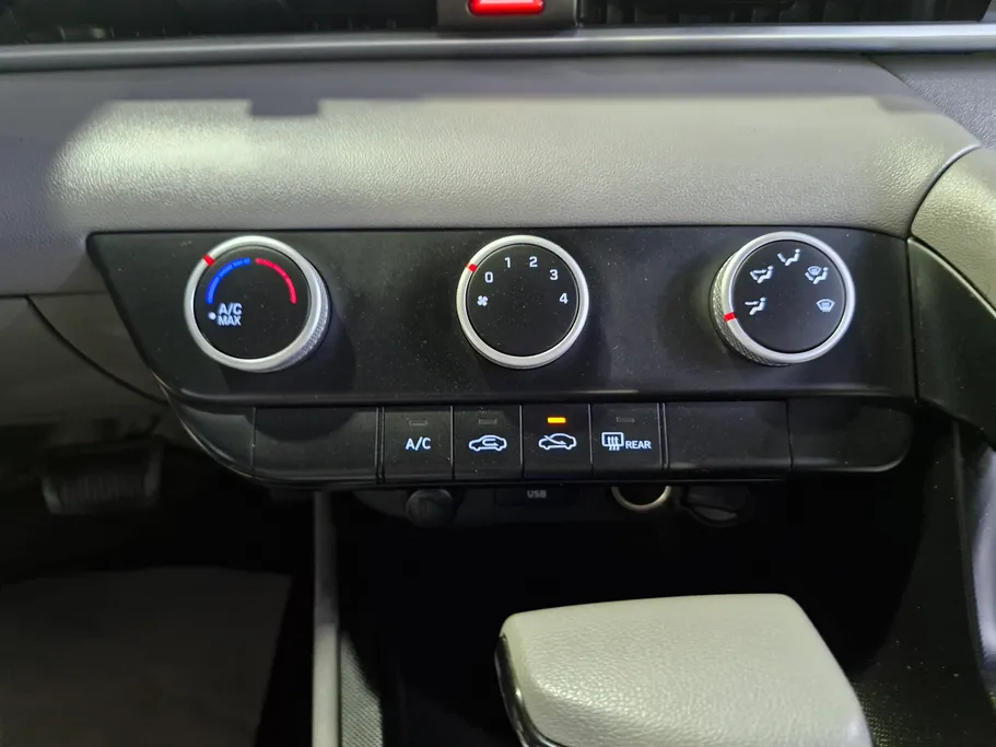 2023 Hyundai Elantra Fleet 