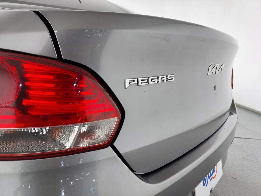 2022 Kia Pegas LX 