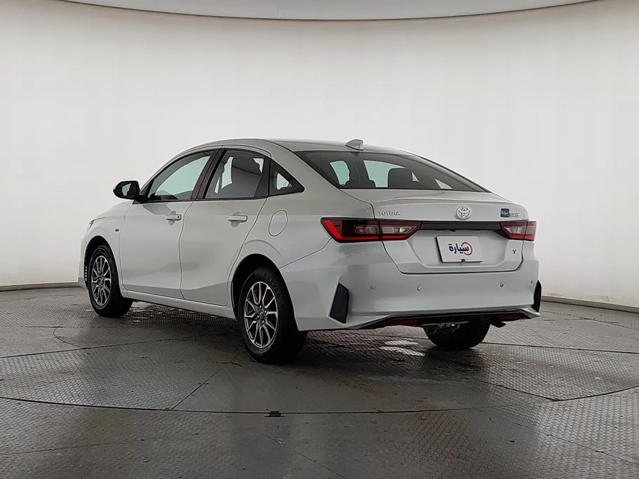 2023 Toyota Yaris  Y 