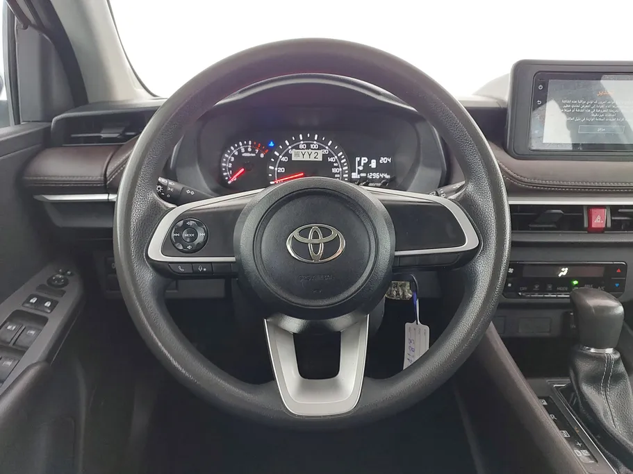 2023 Toyota Yaris  Y 