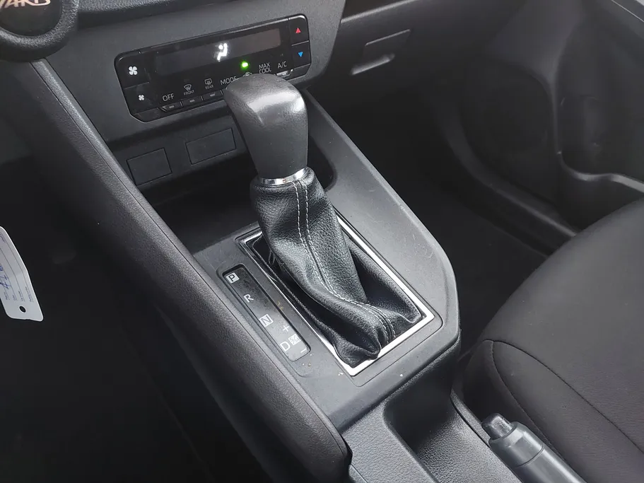 2023 Toyota Yaris  Y 