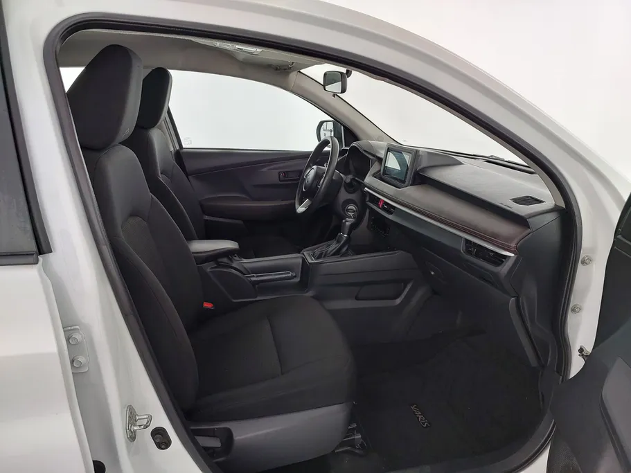 2023 Toyota Yaris  Y 