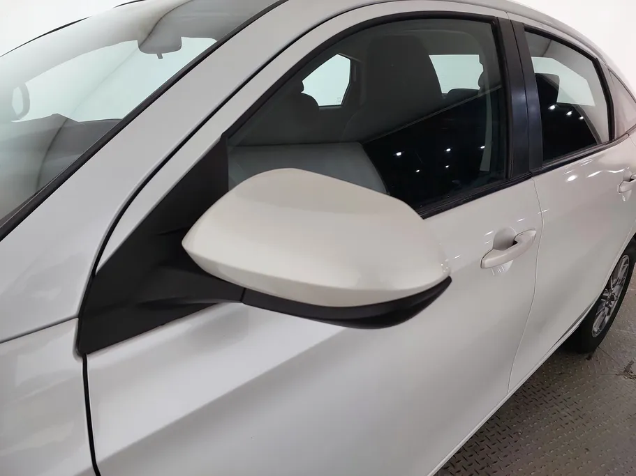 2023 Toyota Yaris  Y 