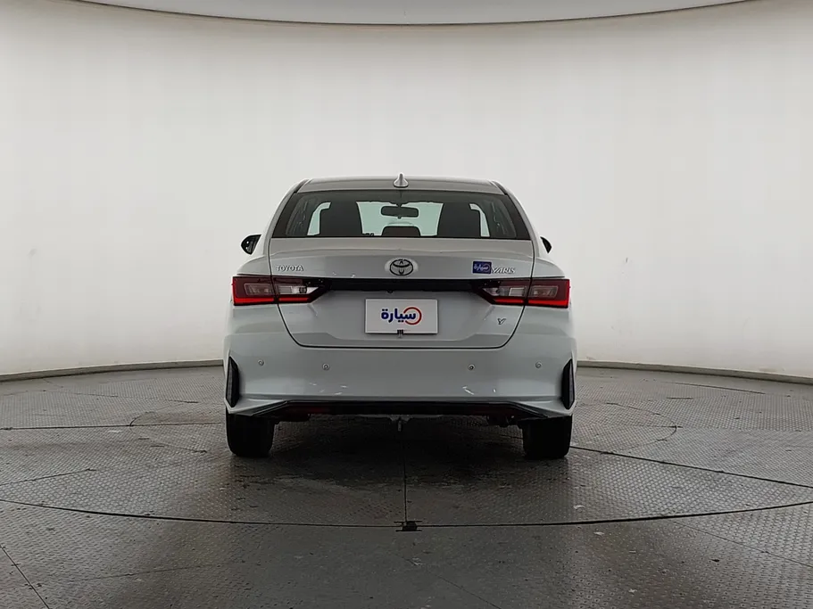2023 Toyota Yaris  Y 