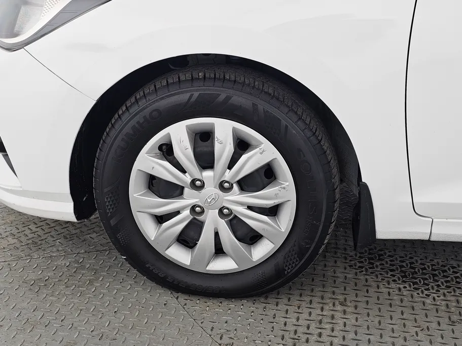 هيونداي اكسنت سمارت 2023 