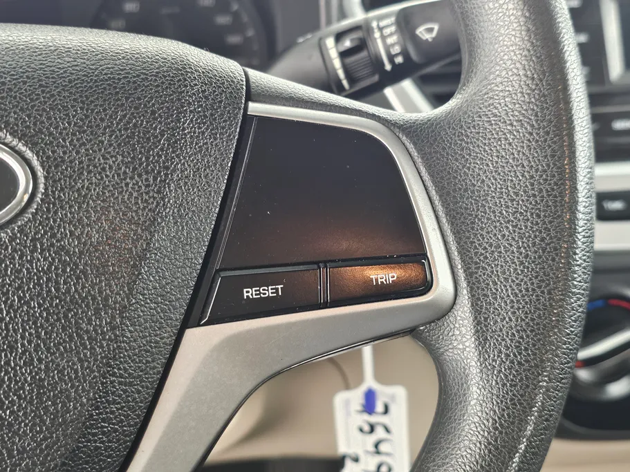 هيونداي اكسنت سمارت 2023 