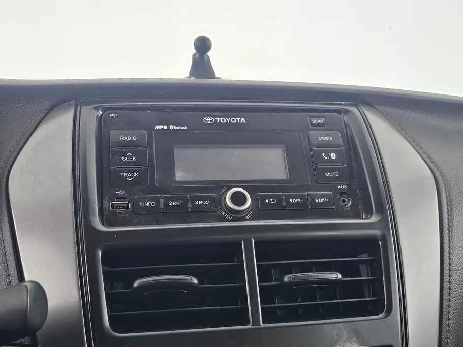 تويوتا يارس Y 2021 