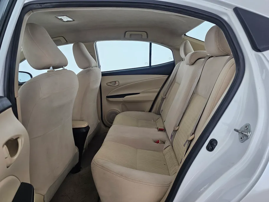 تويوتا يارس Y 2021 