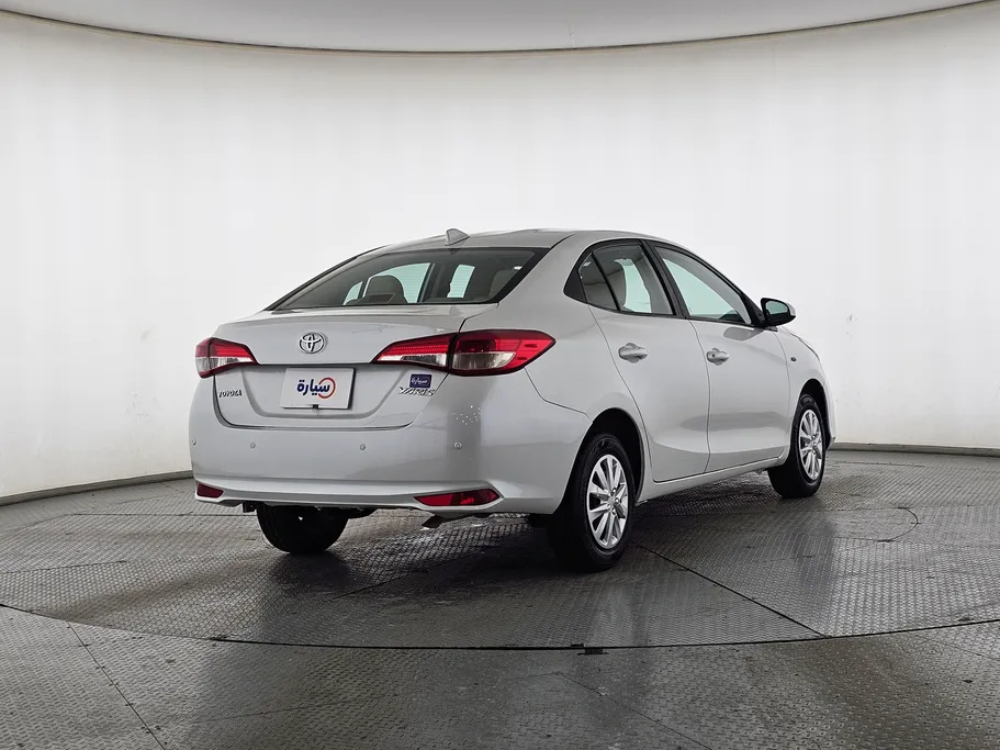 تويوتا يارس Y 2021 