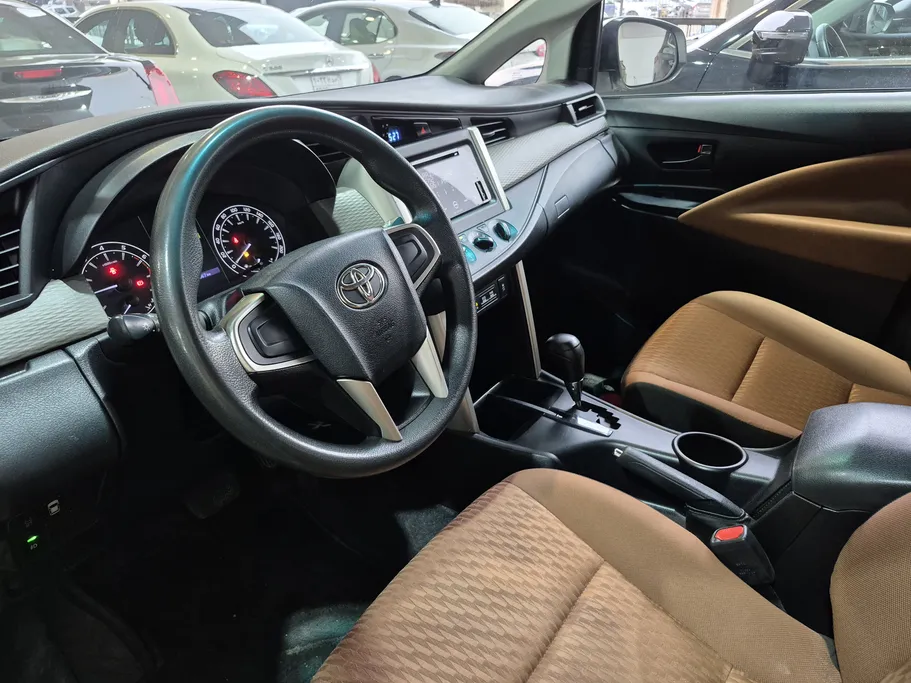 تويوتا اينوفا STD 2022 