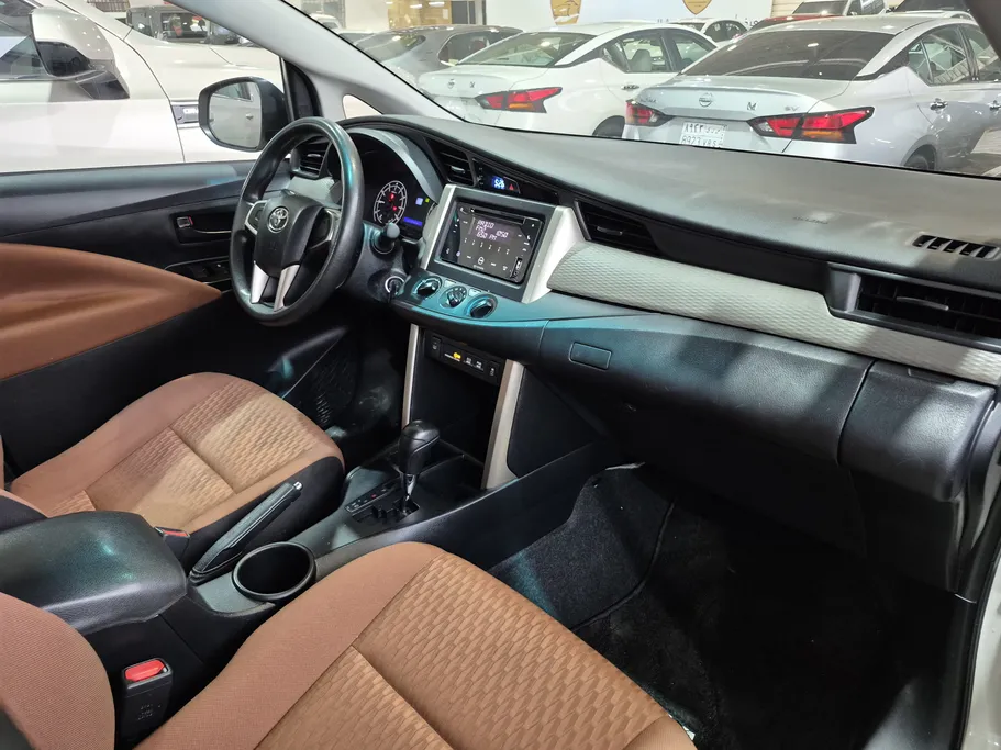 تويوتا اينوفا STD 2022 