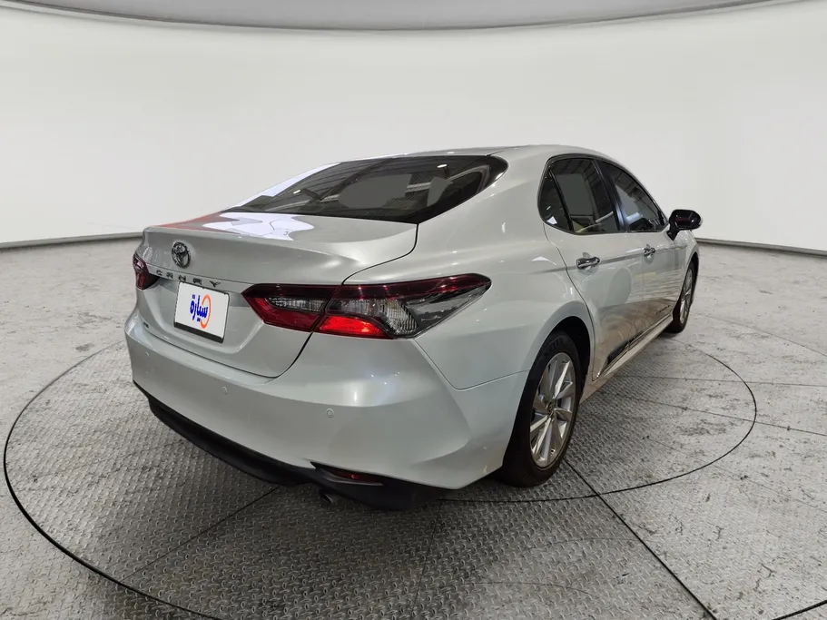 2023 Toyota Camry  SE 