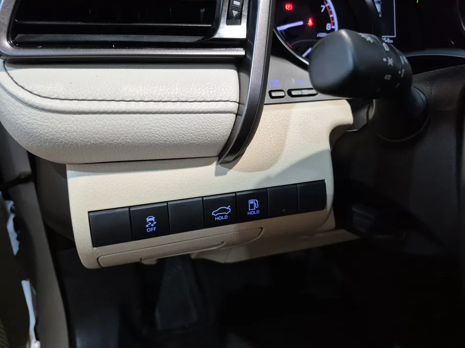 2023 Toyota Camry  SE 