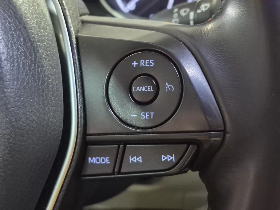 2023 Toyota Camry  SE 