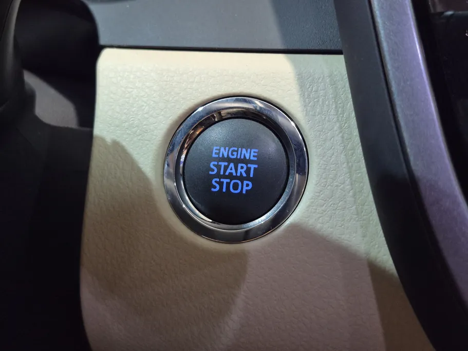 2023 Toyota Camry  SE 