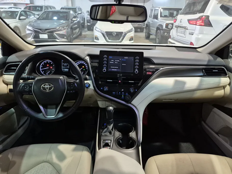 2023 Toyota Camry  SE 