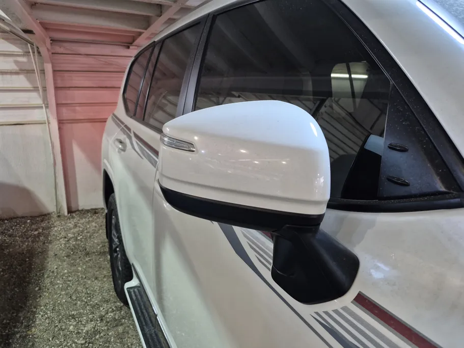 تويوتا لاندكروزر GXR3 2024 