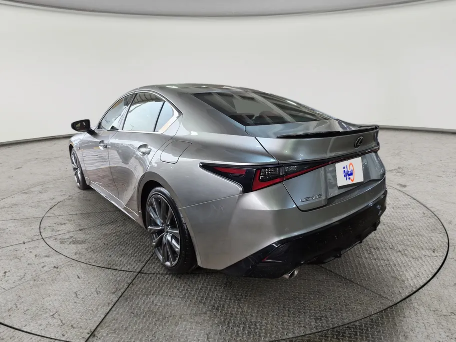 لكزس IS 350 F Sport 2022 