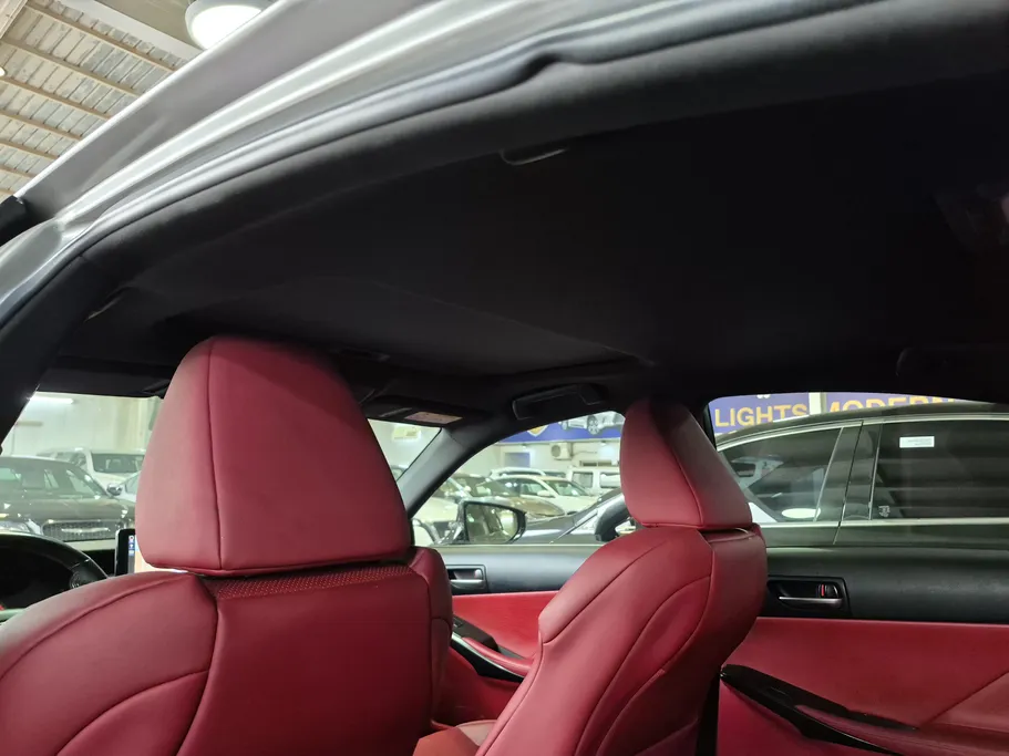 لكزس IS 350 F Sport 2022 