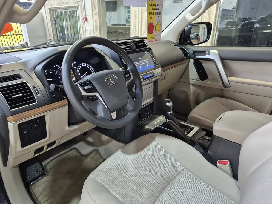 تويوتا برادو VX 2022 