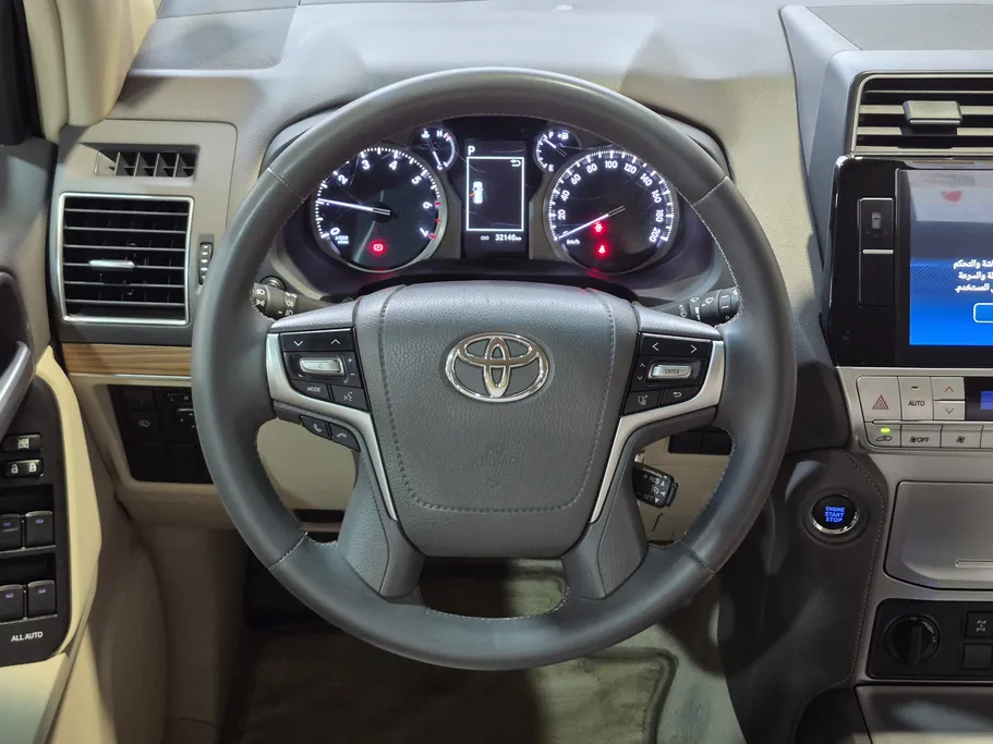 تويوتا برادو VX 2022 