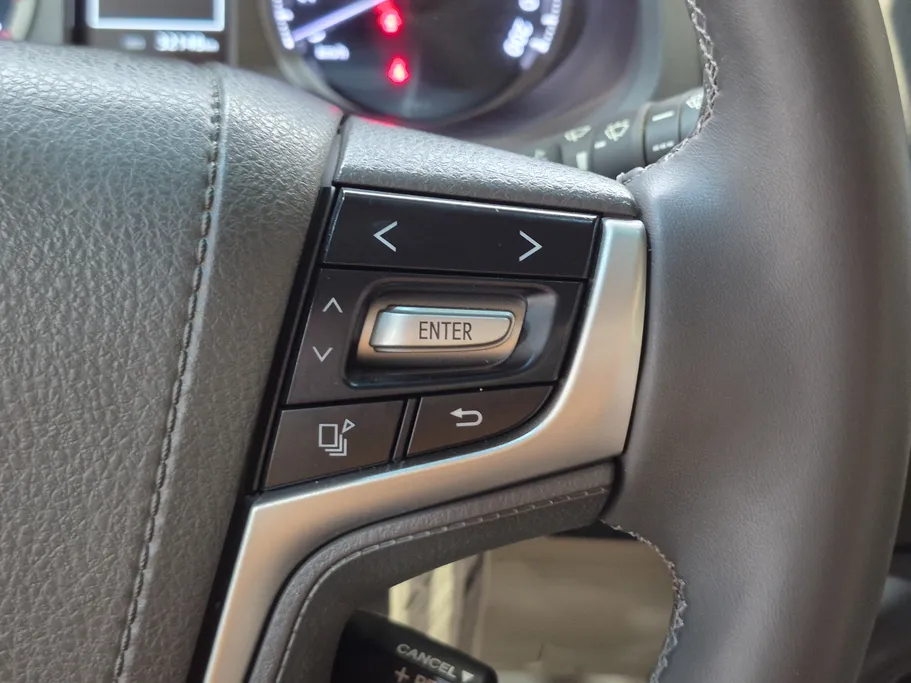 تويوتا برادو VX 2022 