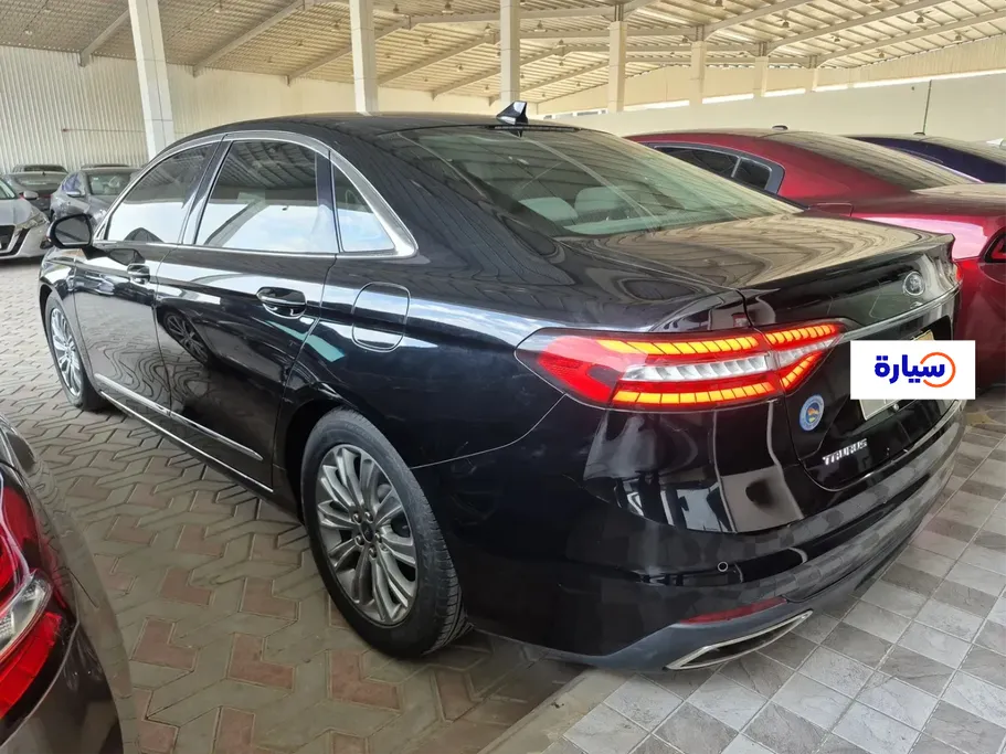 2021 Ford Taurus Ambiente 