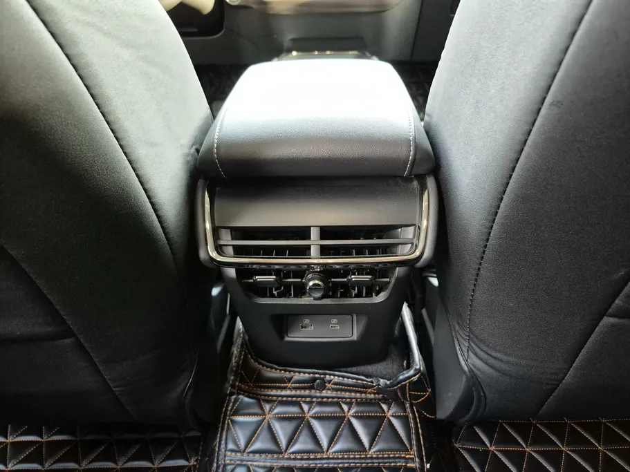 2024 Ford Taurus Ambiente 