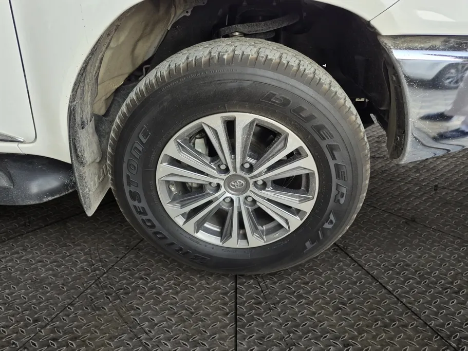 2024 Toyota Hilux SGLX 4X4 AT DSL 