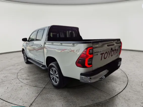 2024 Toyota Hilux SGLX 4X4 AT DSL 
