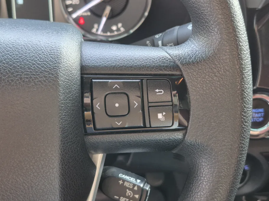 2024 Toyota Hilux SGLX 4X4 AT DSL 