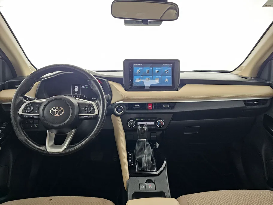 2023 Toyota Yaris  YX 