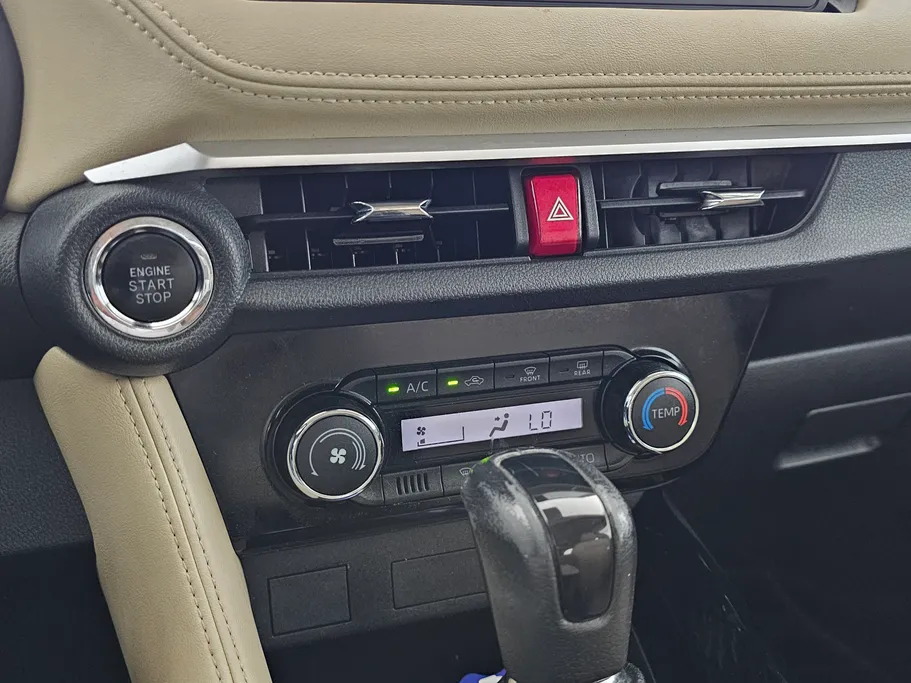 2023 Toyota Yaris  YX 