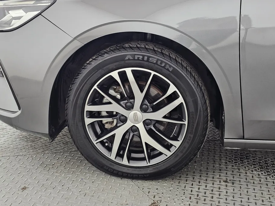 جيلي امجراند GS 2024 