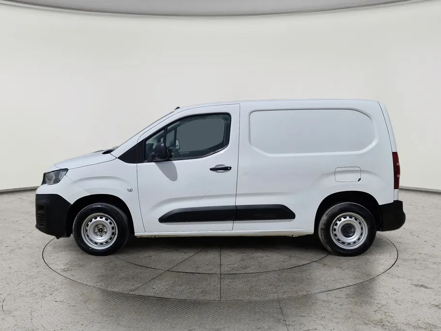 بيجو بارتنر Short van 2022 