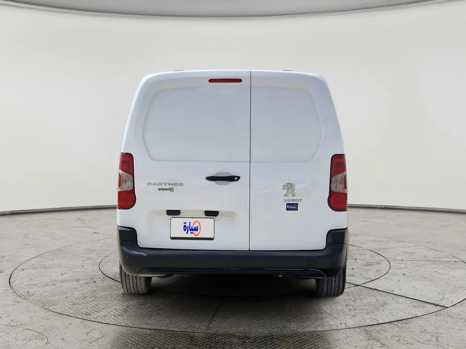 بيجو بارتنر Short van 2022 