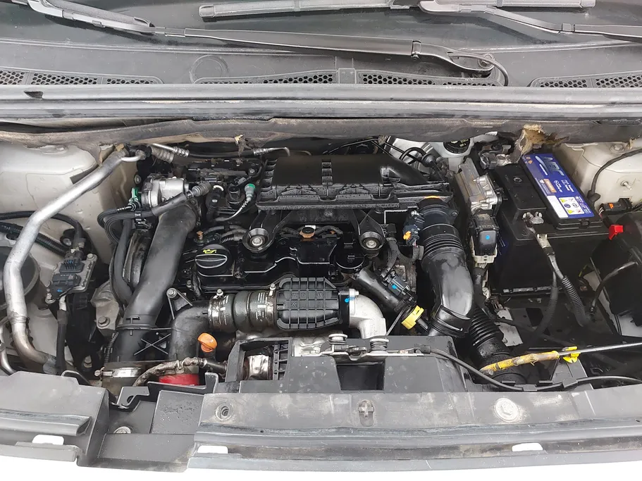 2022 Peugeot Partner Short van 