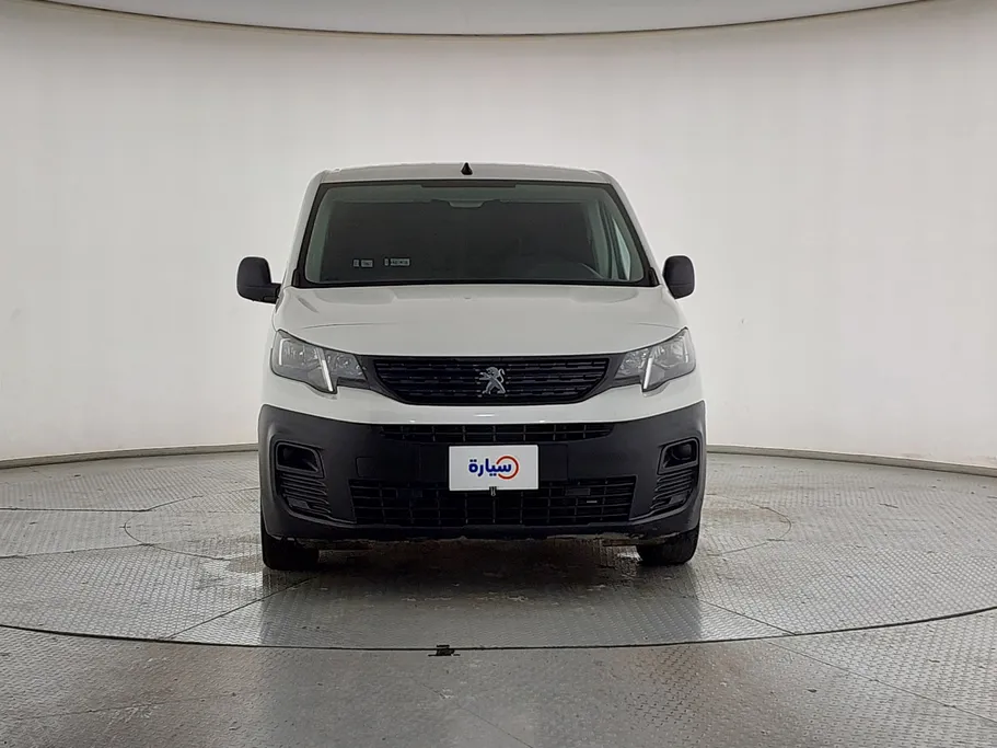 2022 Peugeot Partner Short van 