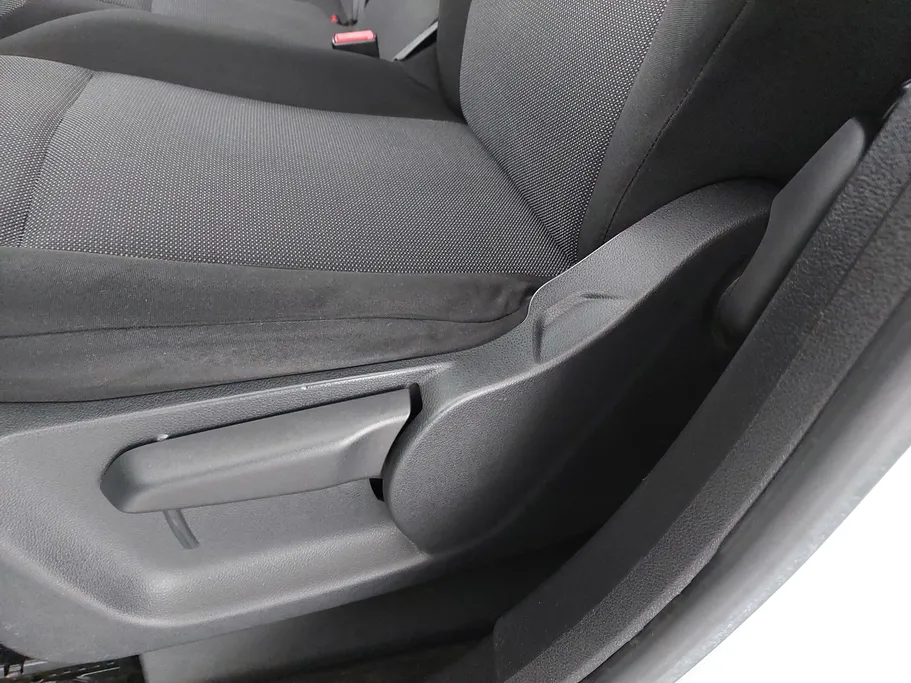 2022 Peugeot Partner Short van 