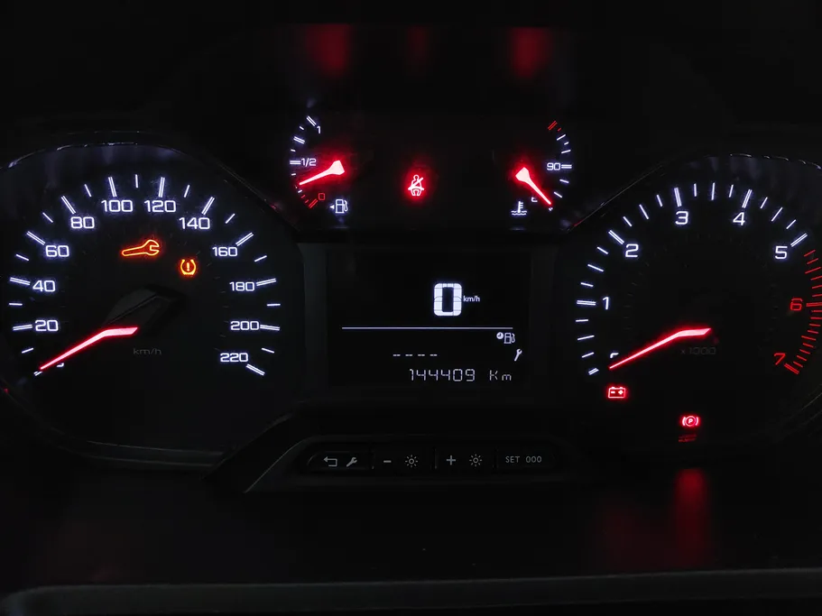 2022 Peugeot Partner Short van 