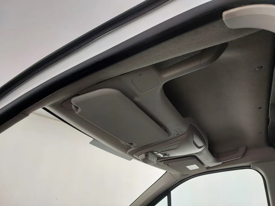 2022 Peugeot Partner Short van 