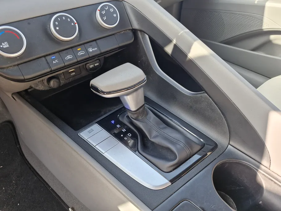 2022 Hyundai Elantra Fleet 