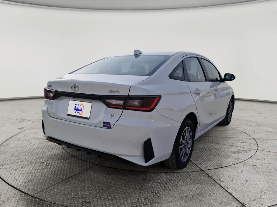 2023 Toyota Yaris  Y 