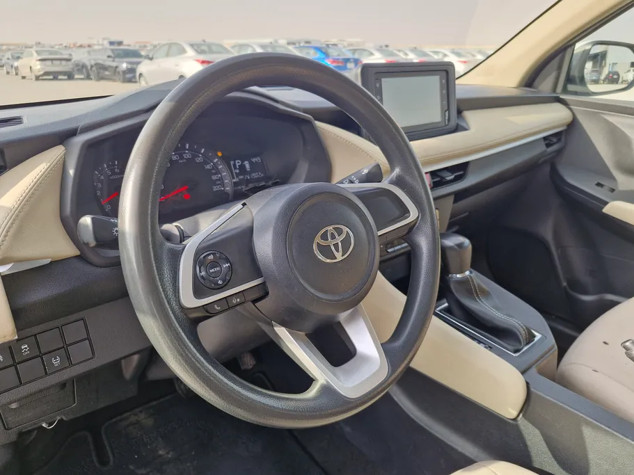 تويوتا يارس Y 2023 