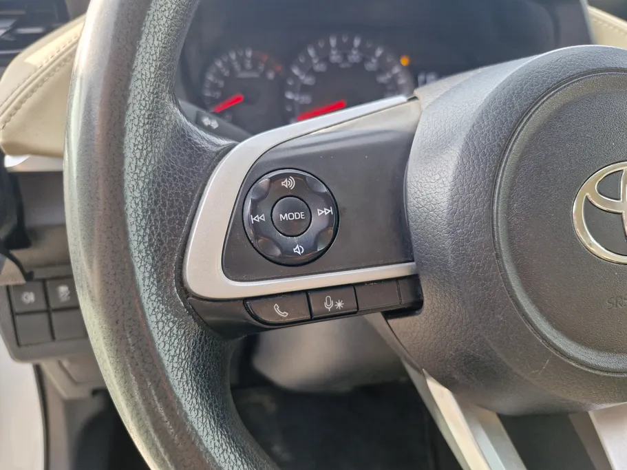 تويوتا يارس Y 2023 