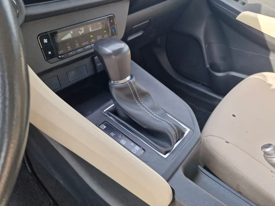 تويوتا يارس Y 2023 