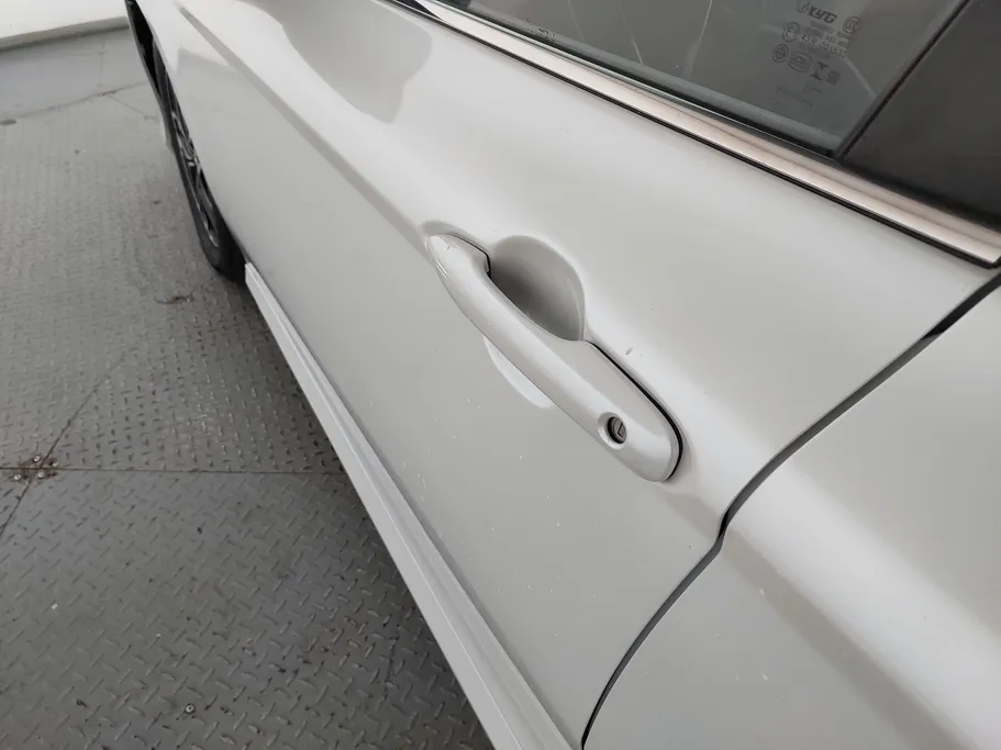 تويوتا كامري LE HEV 2021 